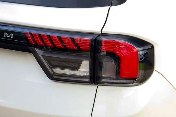2023 Ford Everest Platinum