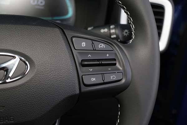 2024 Hyundai Venue Elite QX.V5