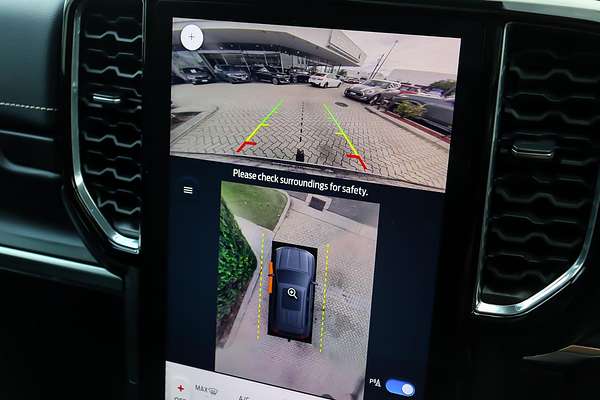 2023 Ford Everest Platinum