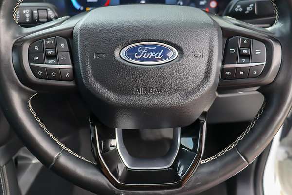 2023 Ford Everest Platinum