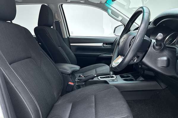 2021 Toyota Hilux SR5 GUN126R 4X4