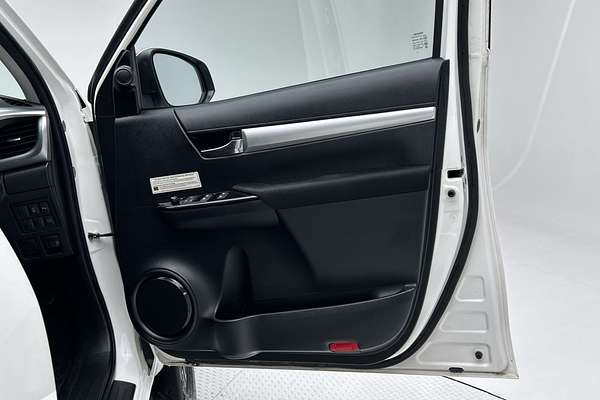 2021 Toyota Hilux SR5 GUN126R 4X4