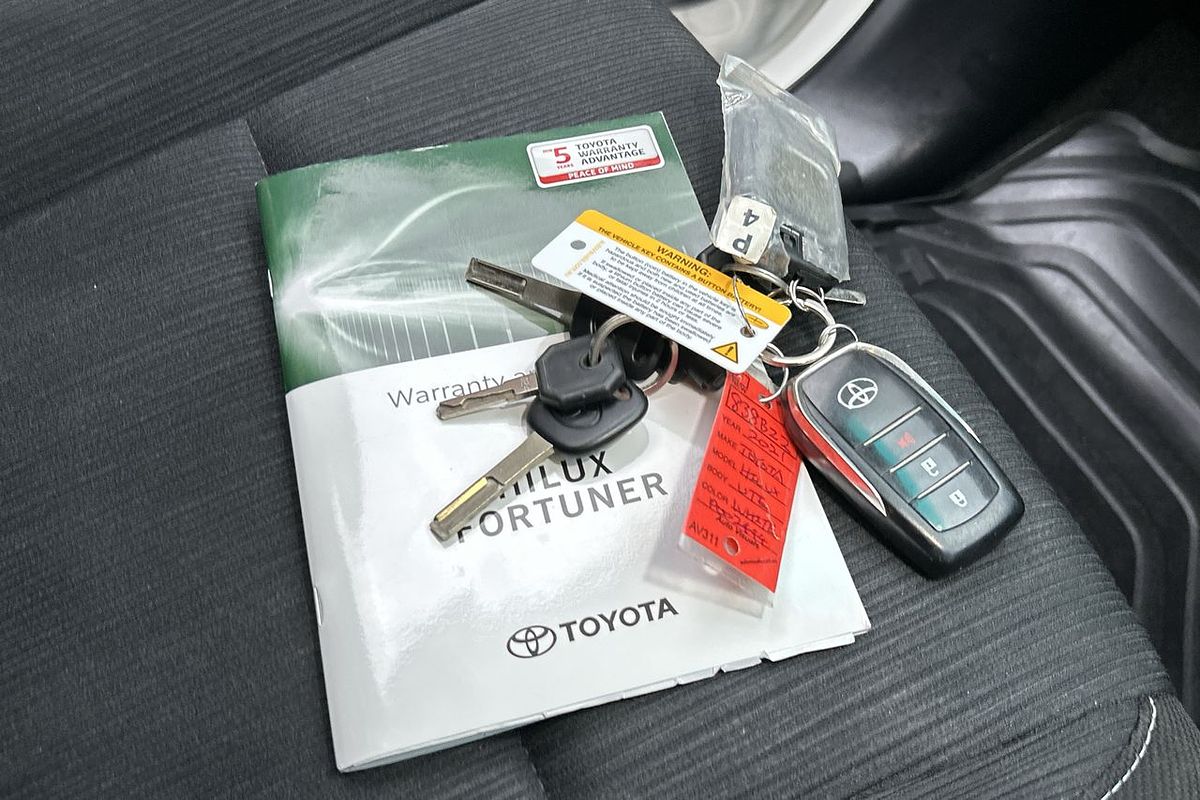 2021 Toyota Hilux SR5 GUN126R 4X4
