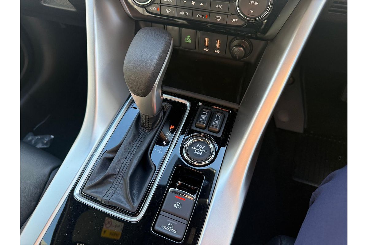 2024 Mitsubishi Eclipse Cross Exceed YB