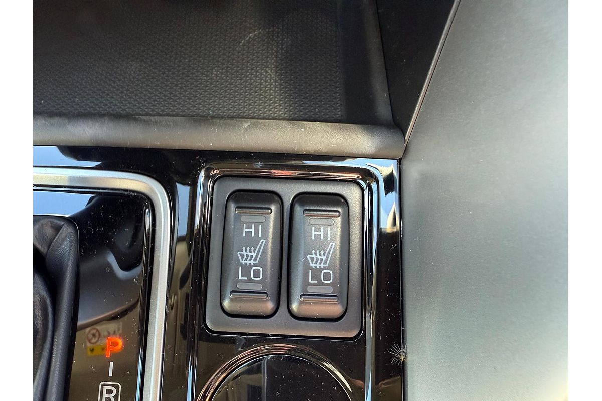 2024 Mitsubishi Eclipse Cross Exceed YB