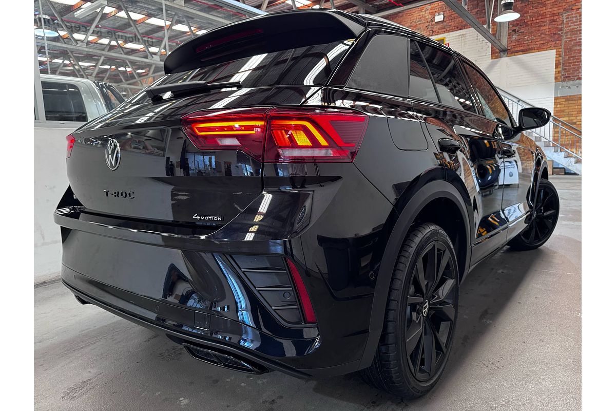 2025 Volkswagen T-Roc 140TSI R-Line D11