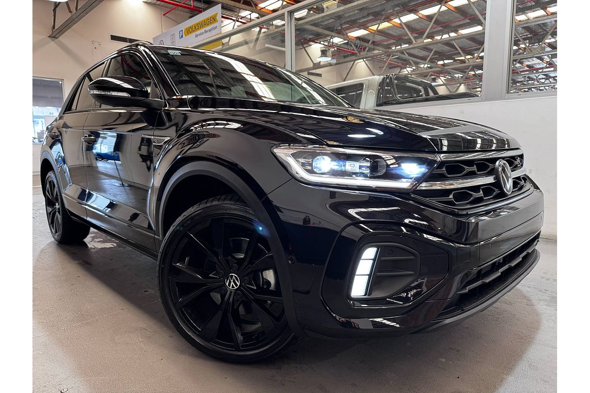 2025 Volkswagen T-Roc 140TSI R-Line D11