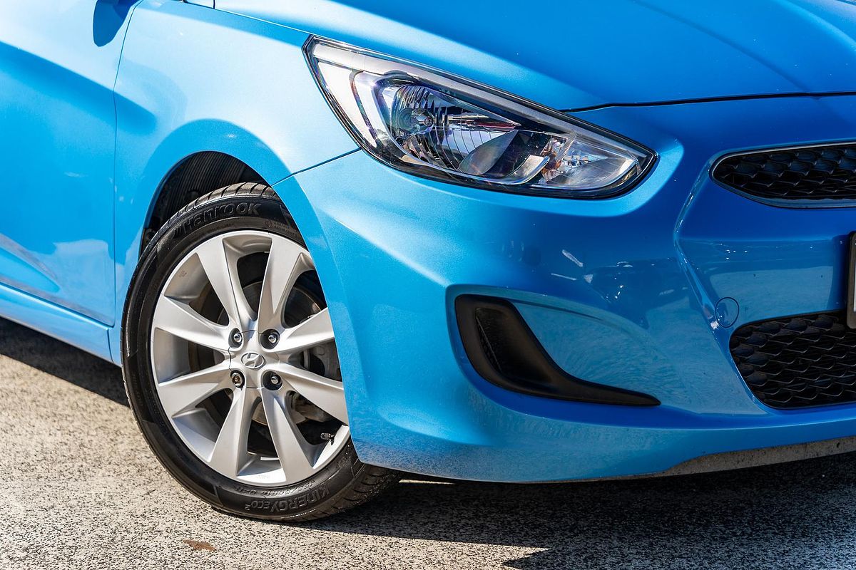 2019 Hyundai Accent Sport RB6