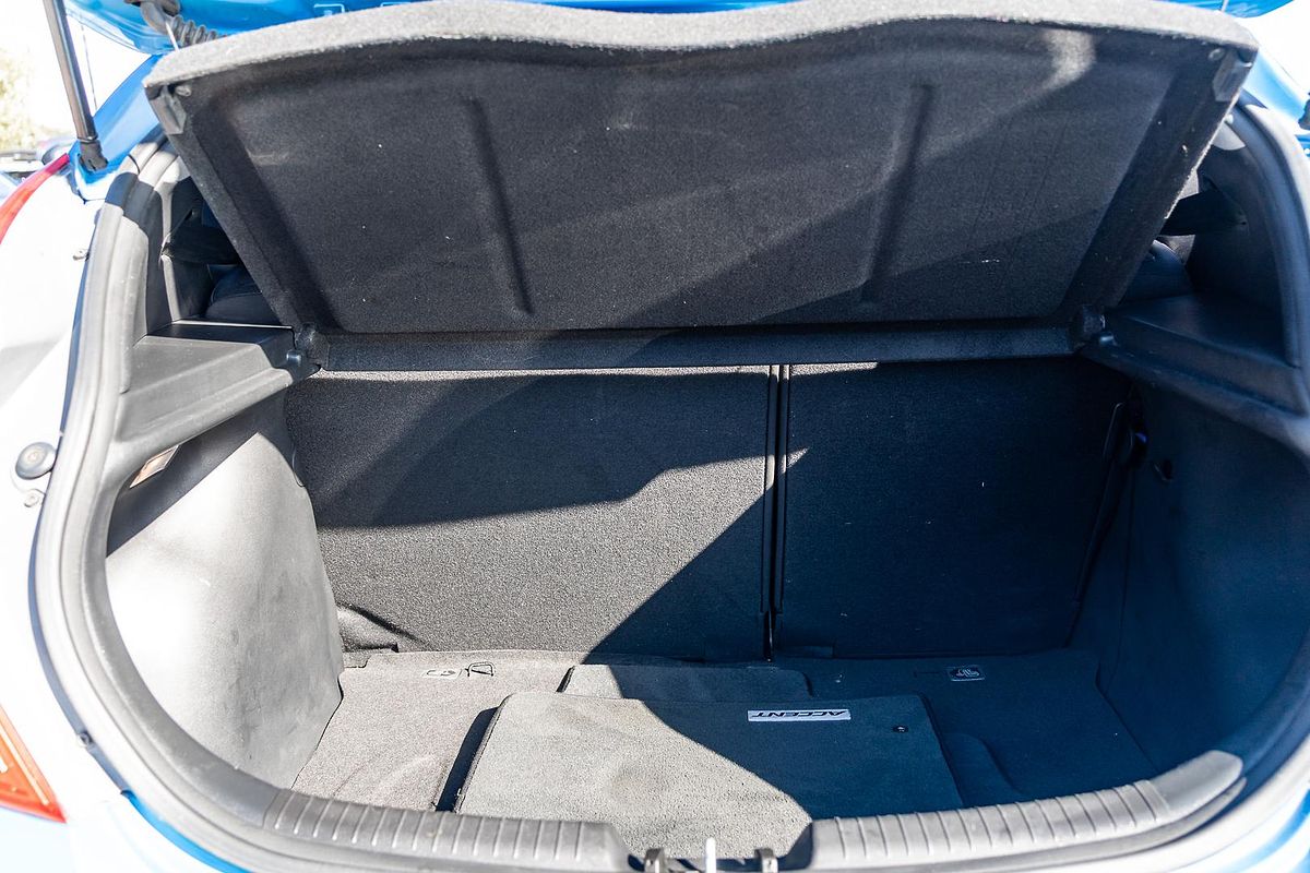 2019 Hyundai Accent Sport RB6
