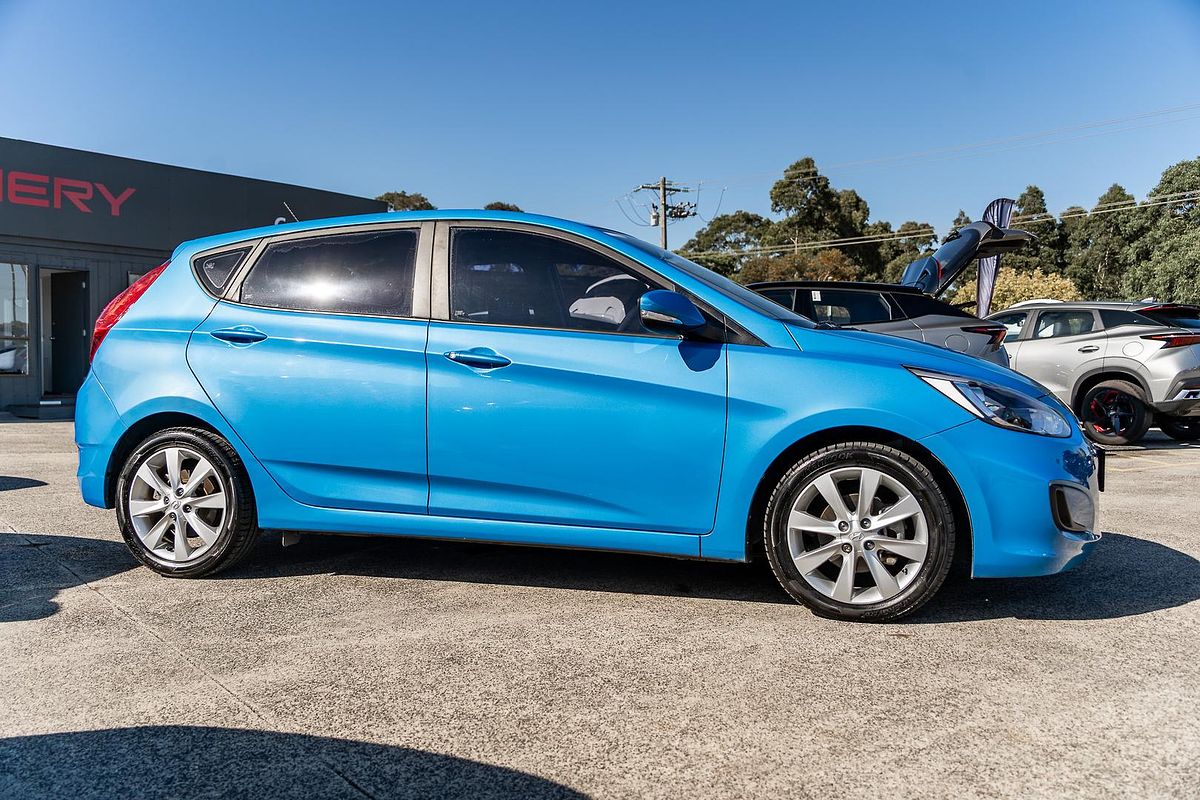 2019 Hyundai Accent Sport RB6