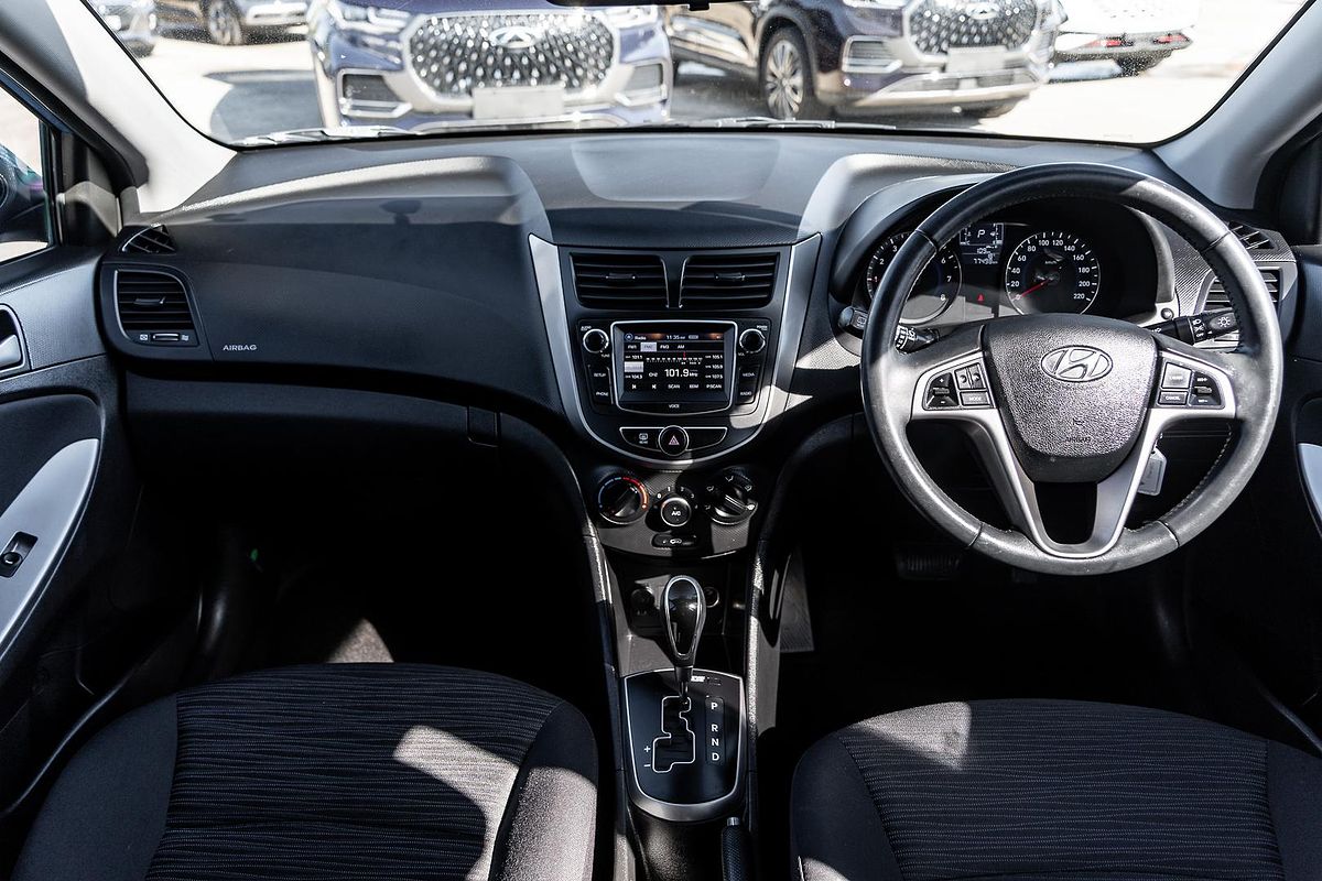 2019 Hyundai Accent Sport RB6
