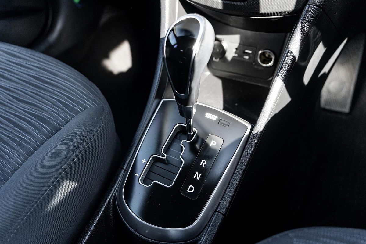 2019 Hyundai Accent Sport RB6