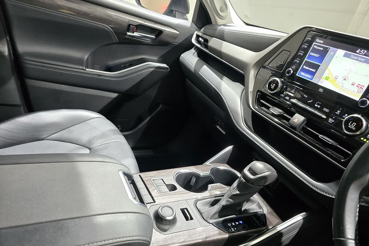 2022 Toyota Kluger Grande GSU75R