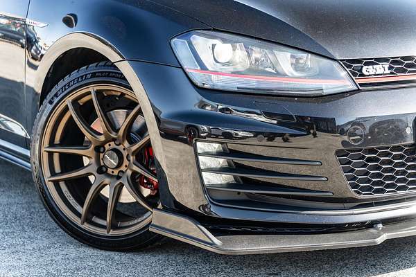 2015 Volkswagen Golf GTI 7