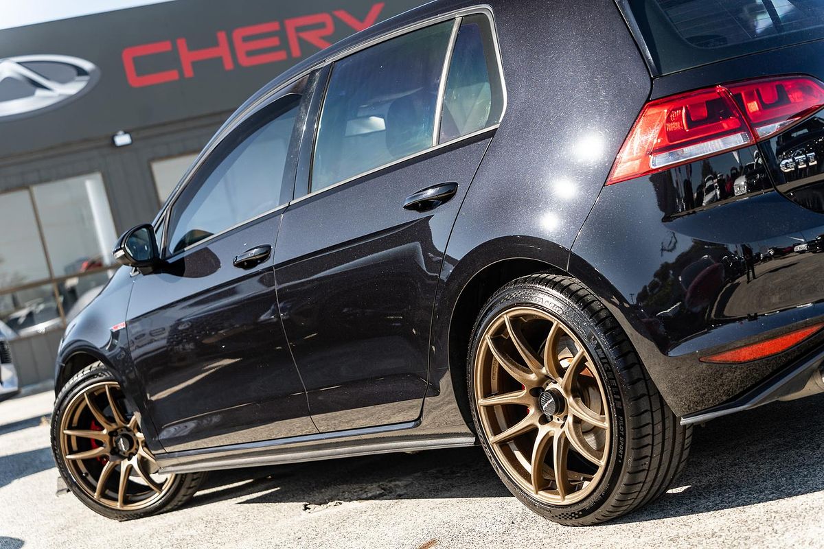 2015 Volkswagen Golf GTI 7
