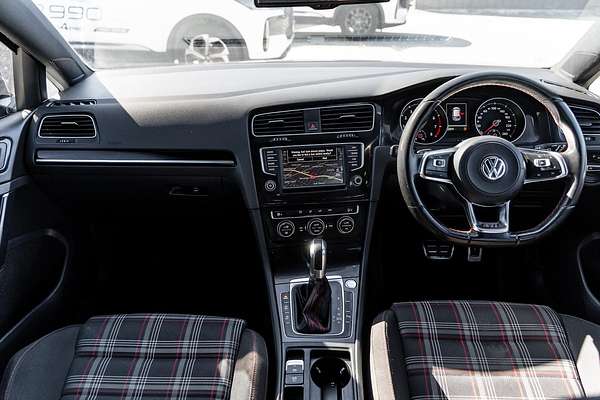 2015 Volkswagen Golf GTI 7
