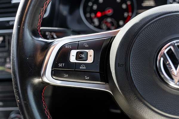 2015 Volkswagen Golf GTI 7