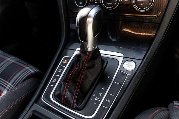 2015 Volkswagen Golf GTI 7