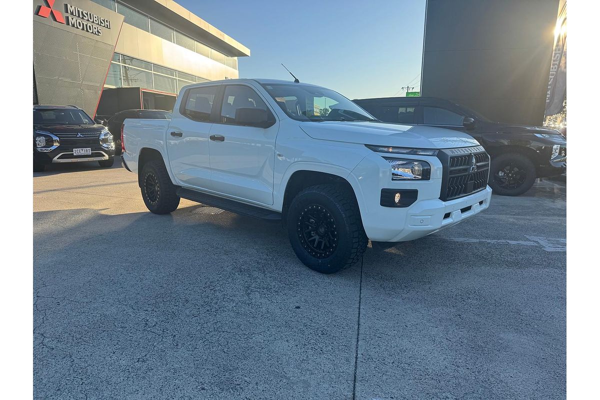 2024 Mitsubishi Triton GLX+ MV 4X4
