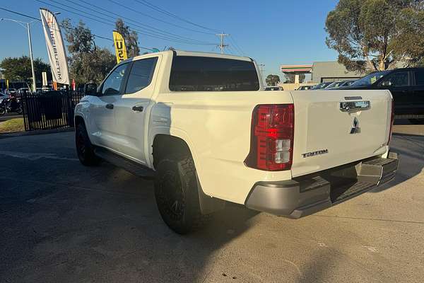 2024 Mitsubishi Triton GLX+ MV 4X4