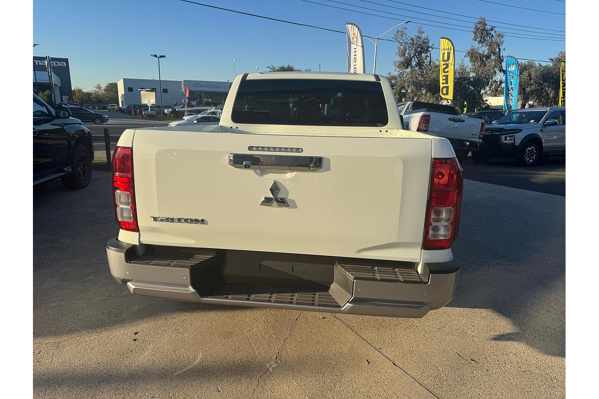 2024 Mitsubishi Triton GLX+ MV 4X4