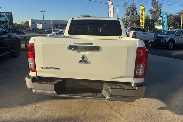 2024 Mitsubishi Triton GLX+ MV 4X4