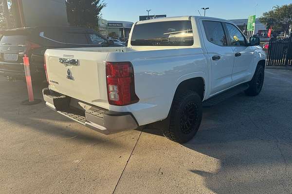 2024 Mitsubishi Triton GLX+ MV 4X4