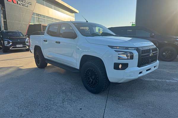 2024 Mitsubishi Triton GLX+ MV 4X4