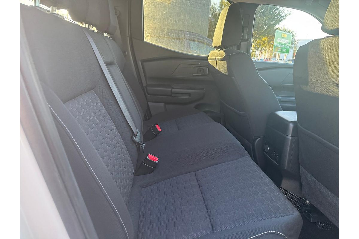 2024 Mitsubishi Triton GLX+ MV 4X4