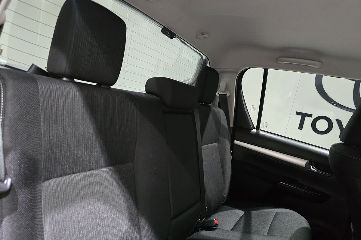 2023 Toyota Hilux SR5 GUN126R 4X4