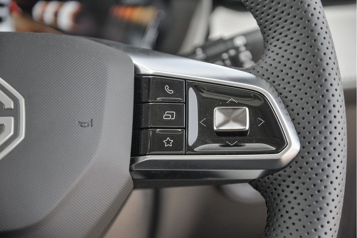 2025 MG ZS Essence ZS32