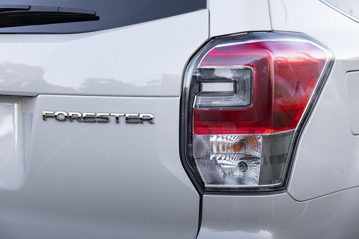 2016 Subaru Forester 2.5i-S S4
