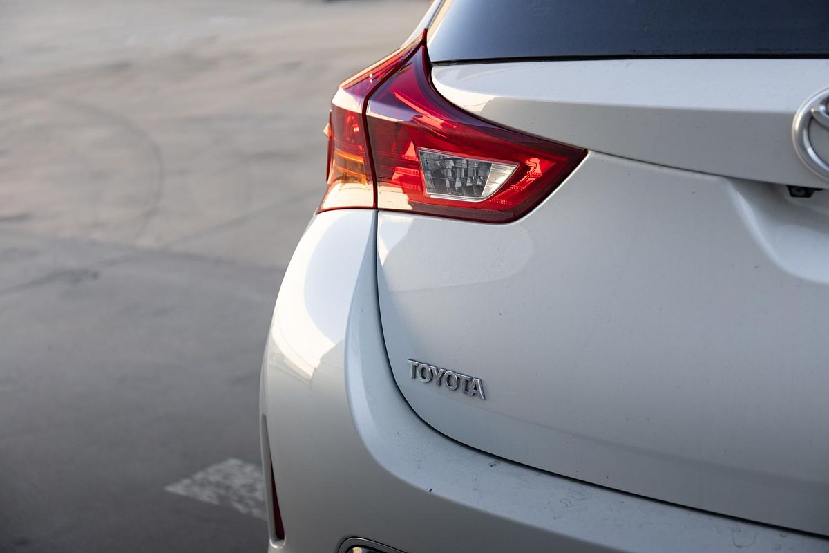 2013 Toyota Corolla Ascent Sport ZRE182R