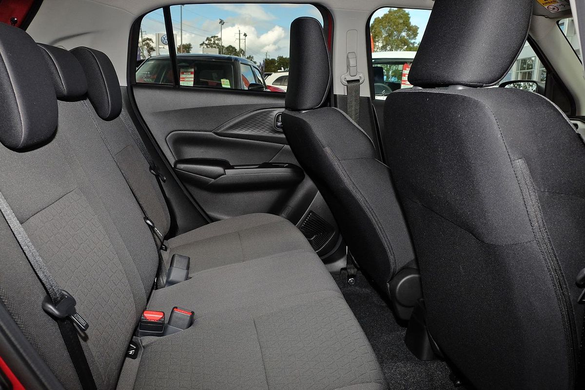 2024 Suzuki Swift Hybrid GLX UZ