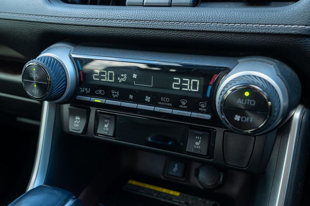 2020 Toyota RAV4 Cruiser AXAH54R