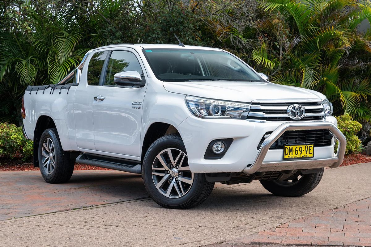 2017 Toyota Hilux SR5 GUN126R 4X4