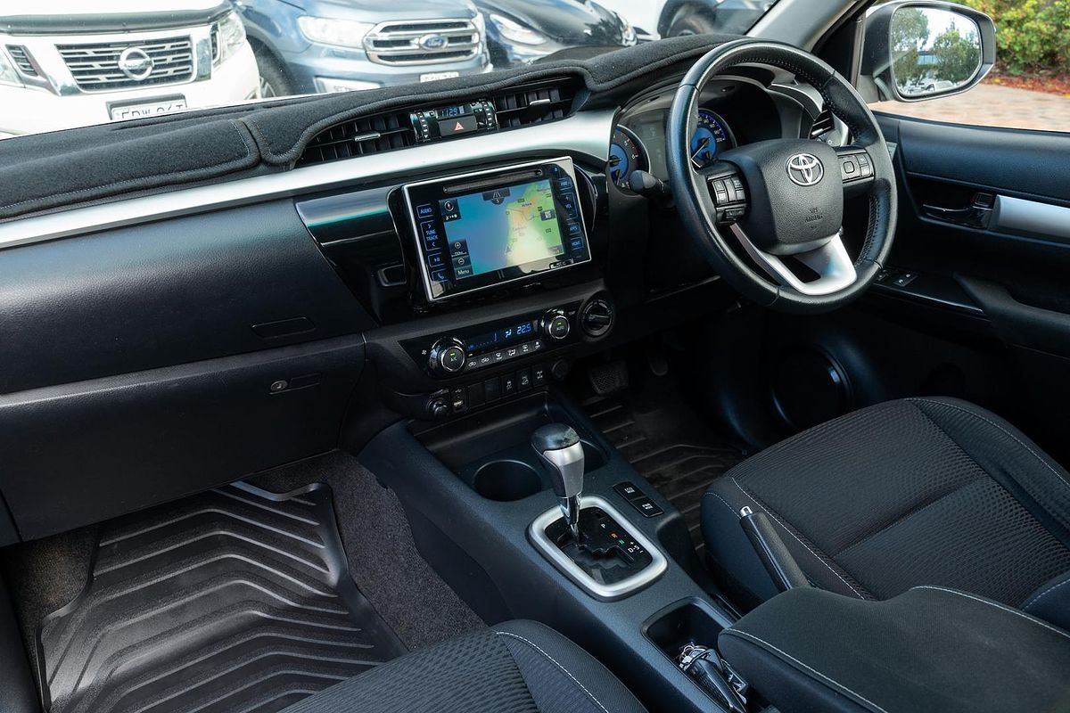 2017 Toyota Hilux SR5 GUN126R 4X4