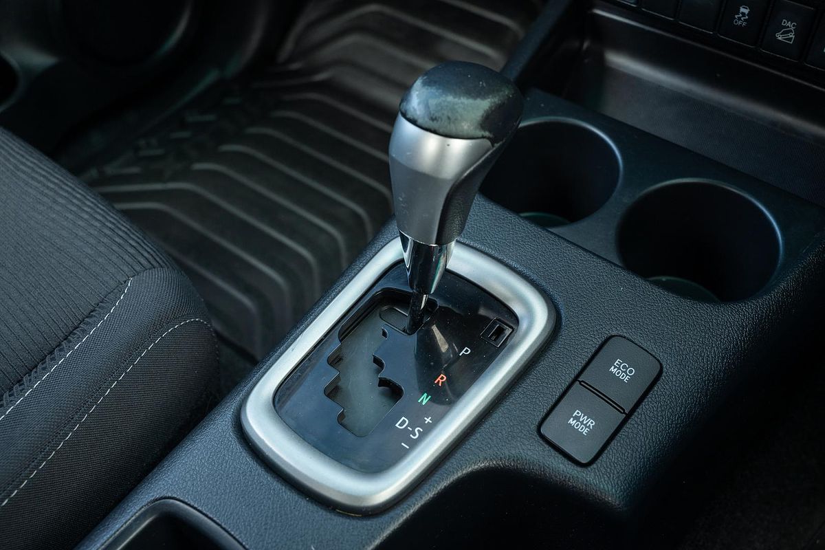 2017 Toyota Hilux SR5 GUN126R 4X4