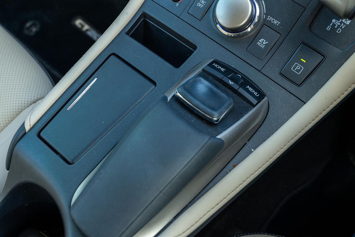 2015 Lexus CT CT200h Luxury ZWA10R