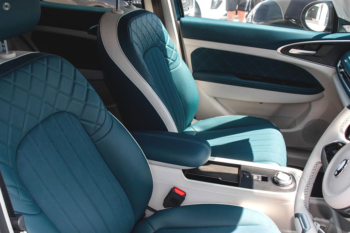 2025 GWM Ora Standard Range ES11