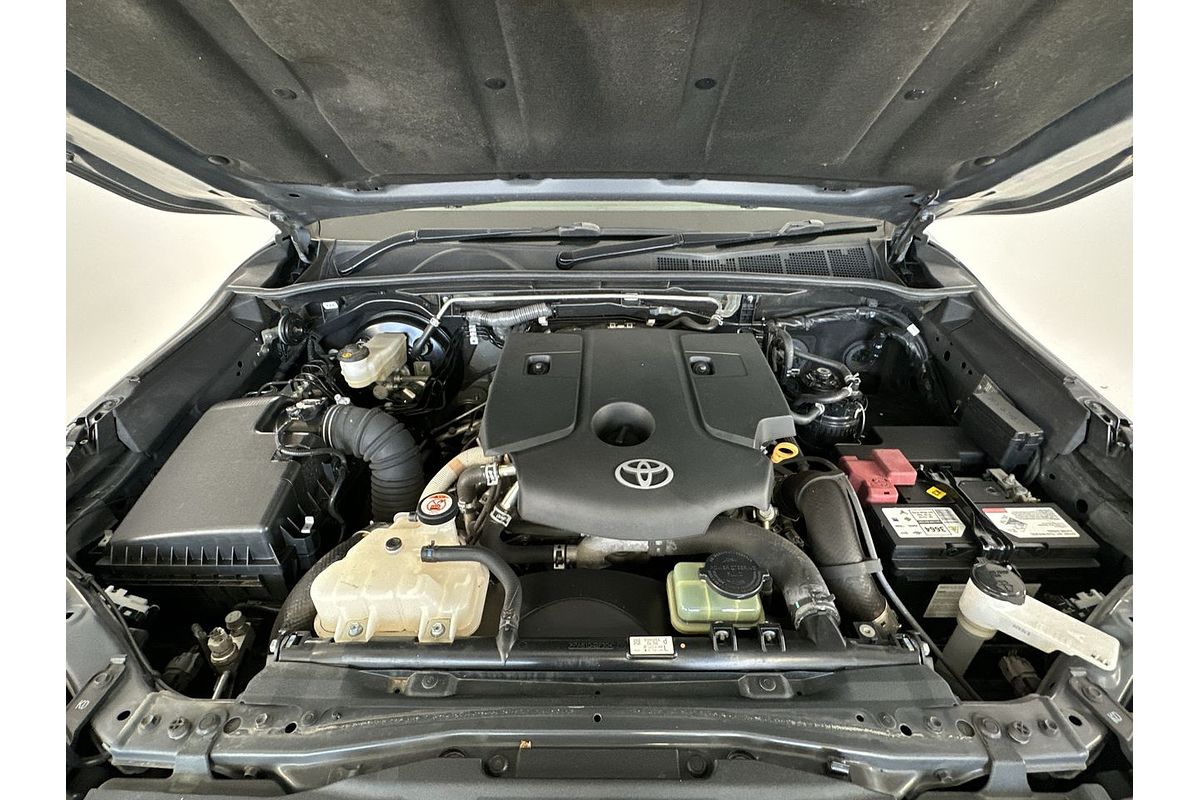 2021 Toyota Hilux SR5 GUN126R 4X4