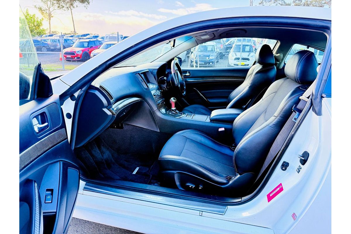 2009 INFINITI G37 S