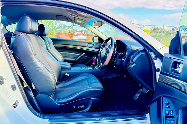 2009 INFINITI G37 S