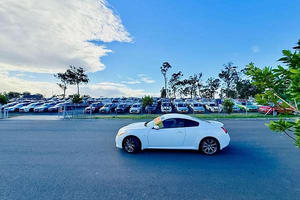 2009 INFINITI G37 S