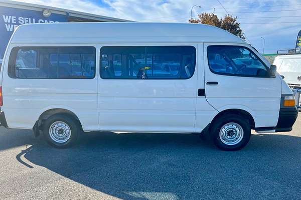 2001 Toyota Hiace Commuter LH184R