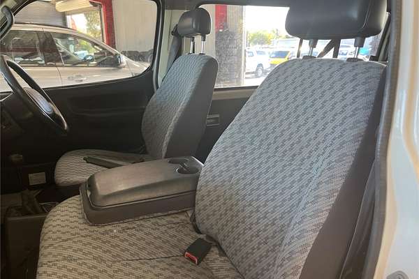 2001 Toyota Hiace Commuter LH184R