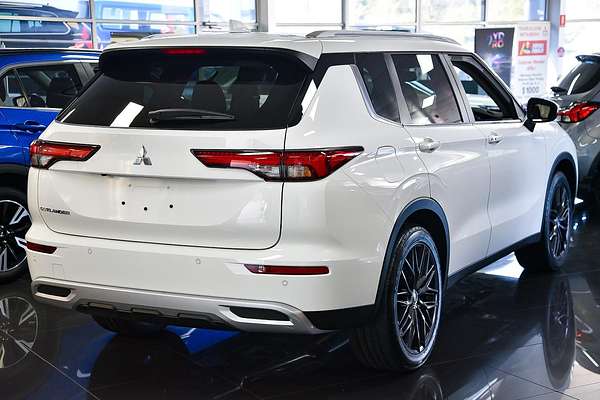 2025 Mitsubishi Outlander LS ZM