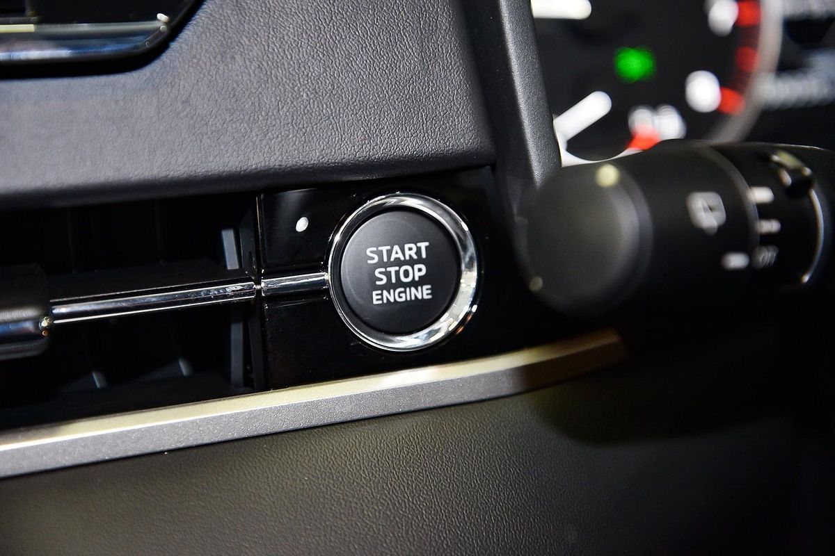 2025 Mitsubishi Outlander LS ZM