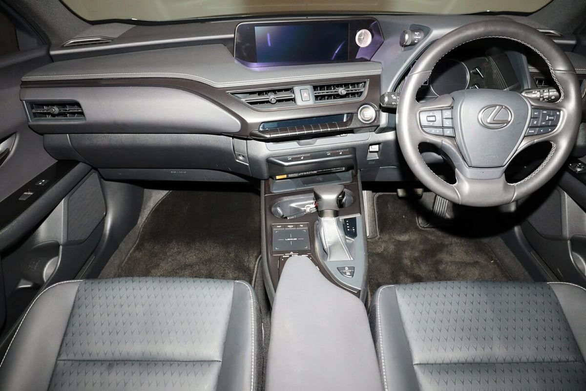 2022 Lexus UX UX200 Luxury MZAA10R