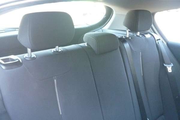 2012 BMW 1 18i SPORT LINE F20